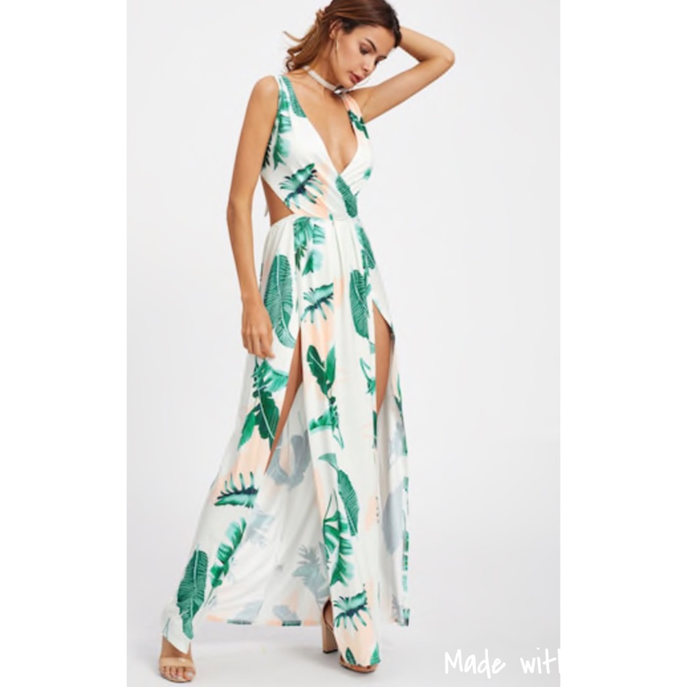 Relisted β¨Maxi Dress High Side Slits - Picture 3 of 6
